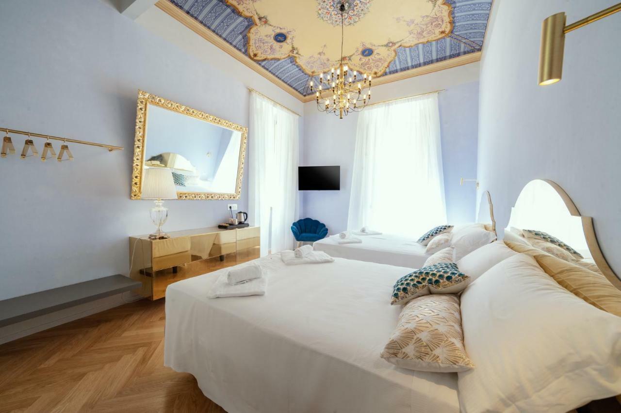 Palazzo Dei Grifoni - Luxury Suites - 산베네데토델트론토 외부 사진