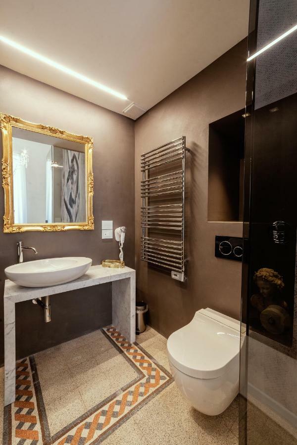 Palazzo Dei Grifoni - Luxury Suites - 산베네데토델트론토 외부 사진